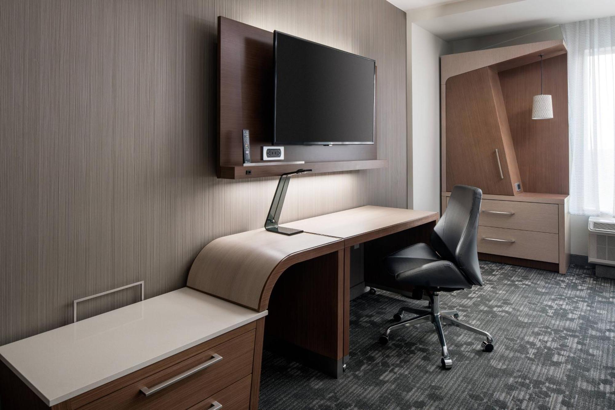 מלון Courtyard By Marriott פולמן מראה חיצוני תמונה