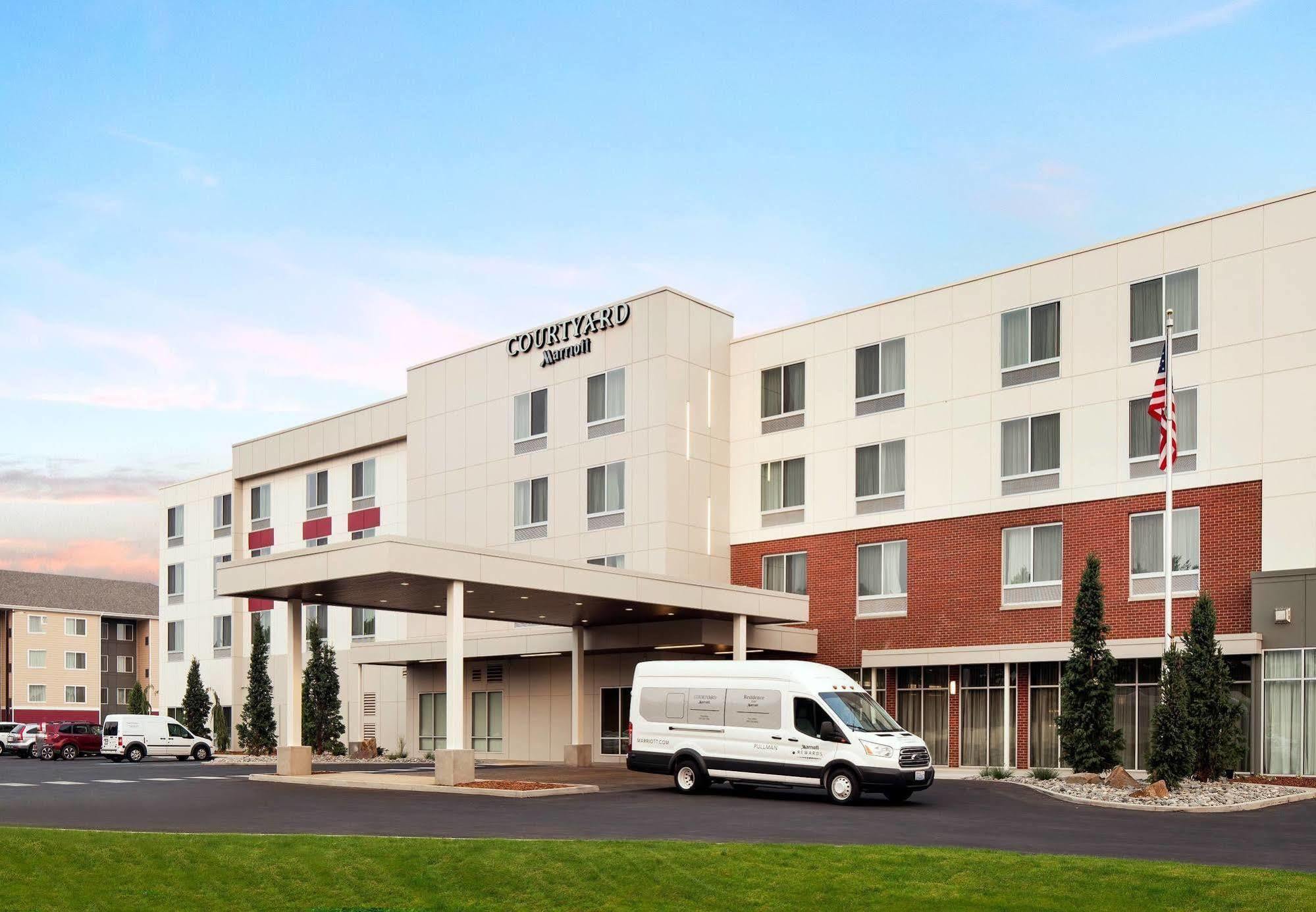 מלון Courtyard By Marriott פולמן מראה חיצוני תמונה